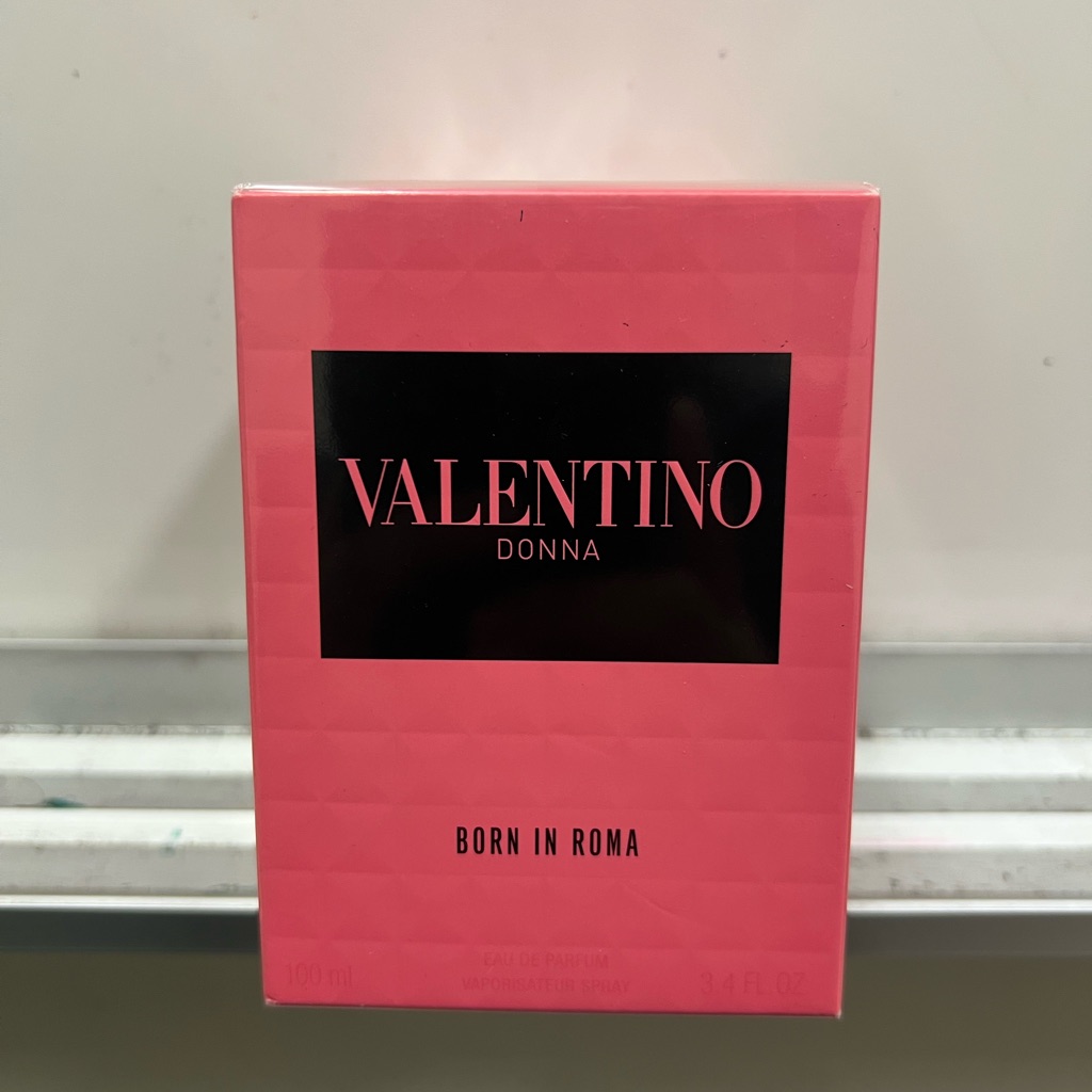 Valentino Donna Born In Roma 3.4 Fl. Oz Hot Pink Box With Black Panel